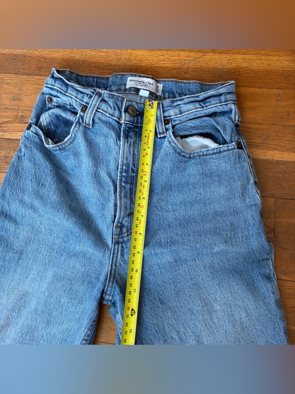 A&F Curve Love 90s Straight Jeans - Picture 6 of 7